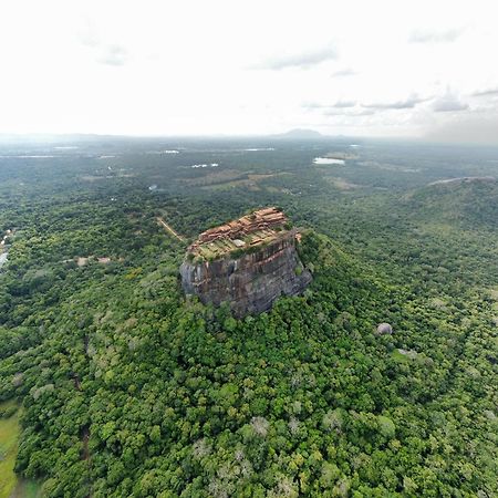 Castle View Sigiriya Hotel Exterior photo