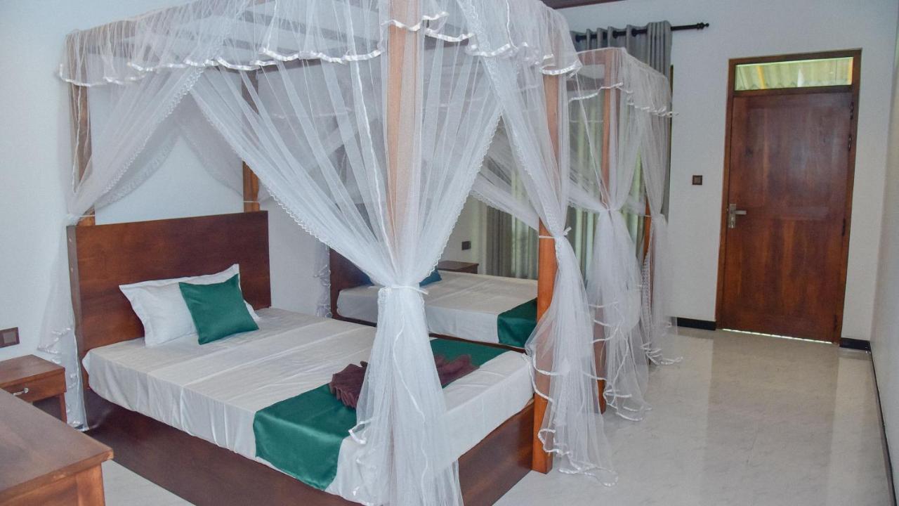 Castle View Sigiriya Hotel Exterior photo