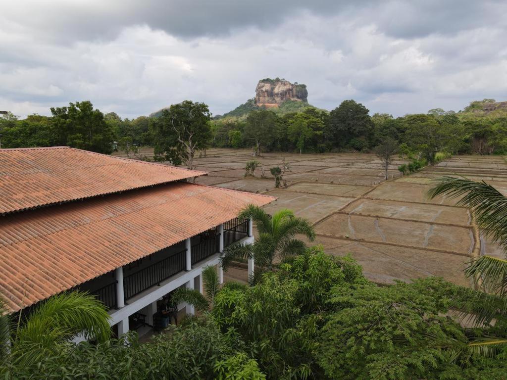 Castle View Sigiriya Hotel Exterior photo