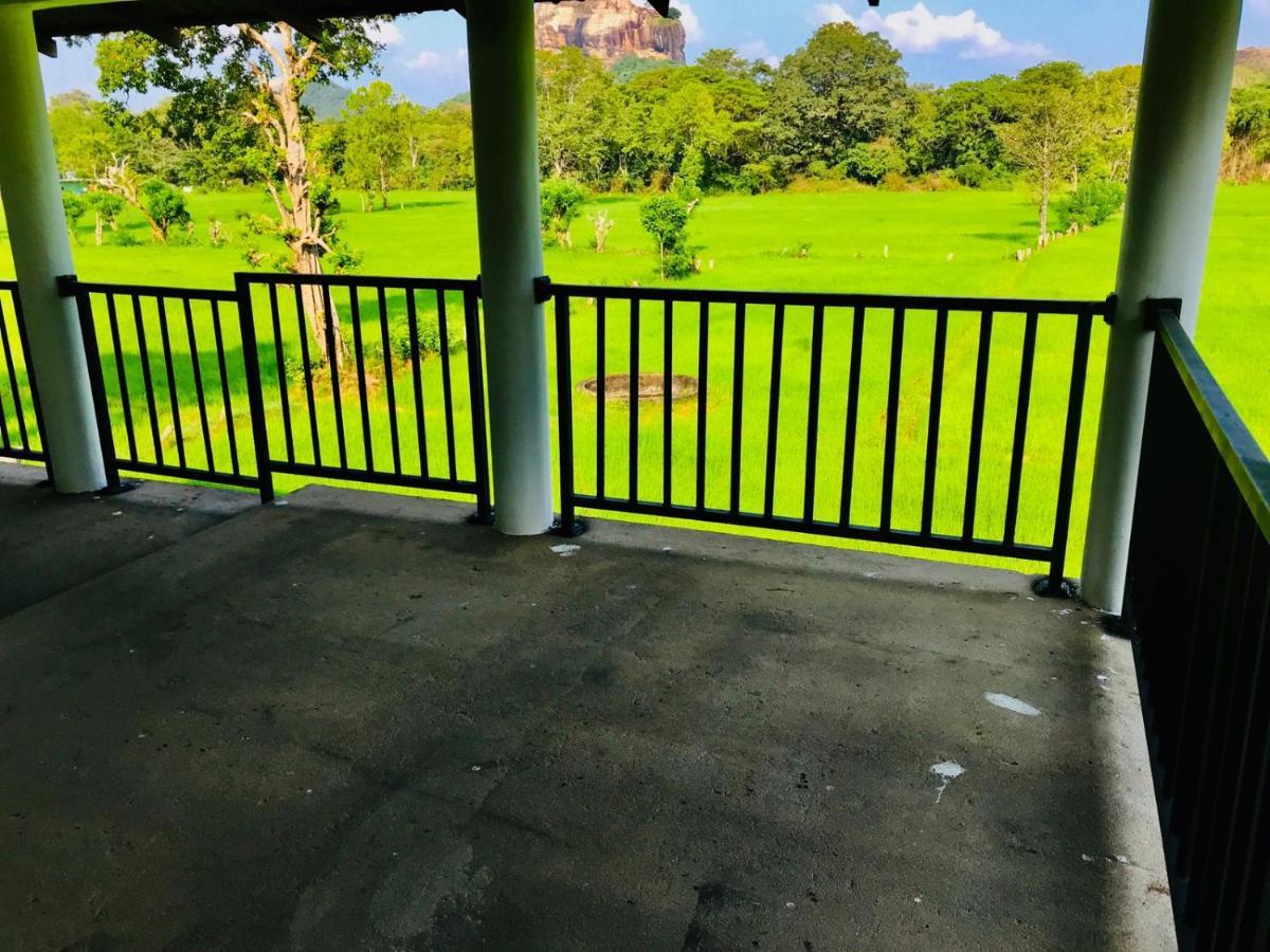 Castle View Sigiriya Hotel Exterior photo